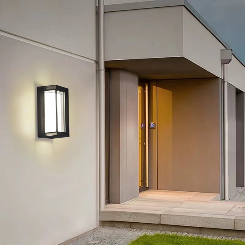Modern Outdoor Indoor Wall Light Aluminum LED Square Wall Lamp Waterproof Garden Light 18W