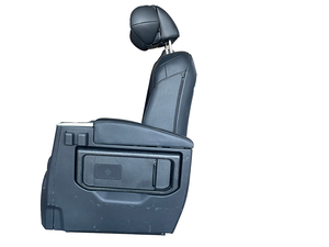 Toyota Sienna รุ่นดัดแปลงที่นั่งเดิมที่มีการปรับที่นั่ง180 ° และแกนไฟฟ้า - Product Image 5
