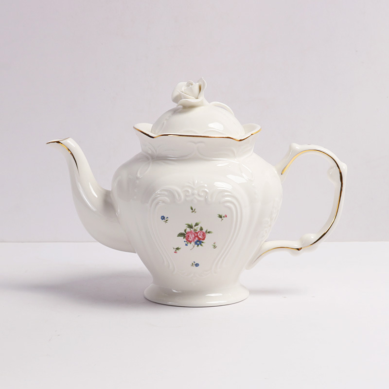 white-tea pot