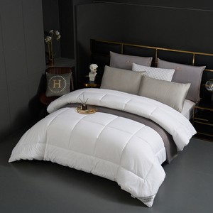 Bán Buôn Khách Sạn Trắng Giường Đôi Nữ Hoàng Vua Kích Thước Giá Rẻ 1 Mảnh 100% Bông Vải Polyester Điền Quilt - Product Image 2