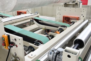 F-X5-2900 di carta igienica completamente automatica linea di produzione di carta igienica 450 m/min velocità di lavoro macchina per carta igienica - Product Image 2