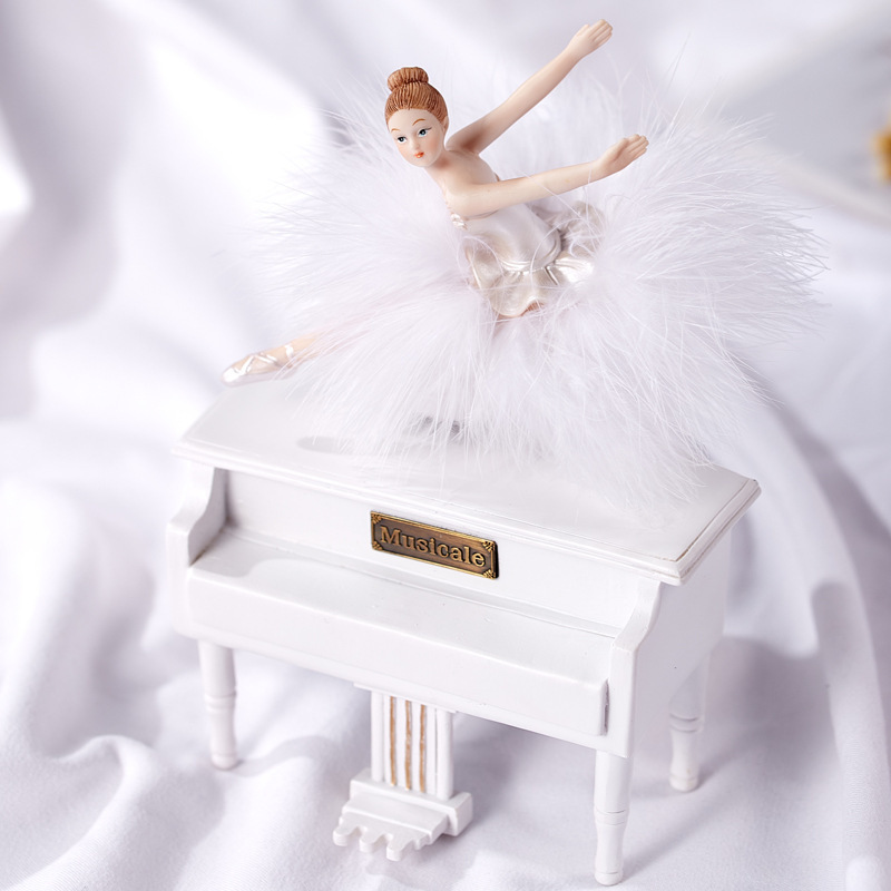 White2