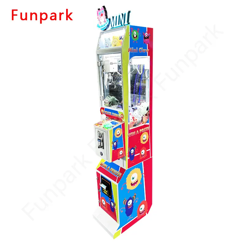 Funpark Máquina de venda automática de prêmios de boneca mini guindaste de garra Máquinas de jogos a fichas