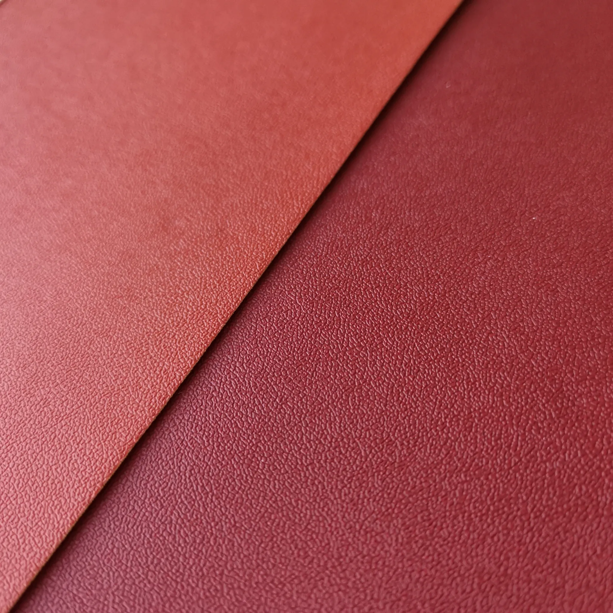 Matériau de fabrication de sac en PVC écologique personnalisé Tissu PVC en faux cuir gaufré serpent synthétique pour tapisserie d'ameublement de sac