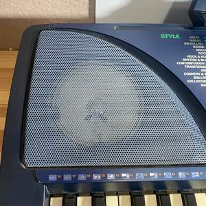 PSR270 YAMAHAs高品质声音效果背景自动伴奏，带MIDI接口便携式键盘 - Product Image 3