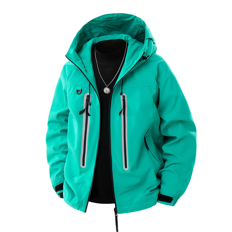 มีสีเขียวขุ่น