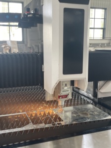 Hot Selling Open Style Haushalts geräte, Möbel, Fitness geräte, 1500W Schneide maschine, Laser hersteller