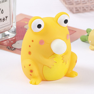 Fabrika doğrudan EVA dekompresyon tükürmek kabarcık kurbağa vinil oyuncak yeni tasarım karikatür PVC tutam tükürmek topu bebek anti-stres oyuncaklar kutusu - Product Image 1