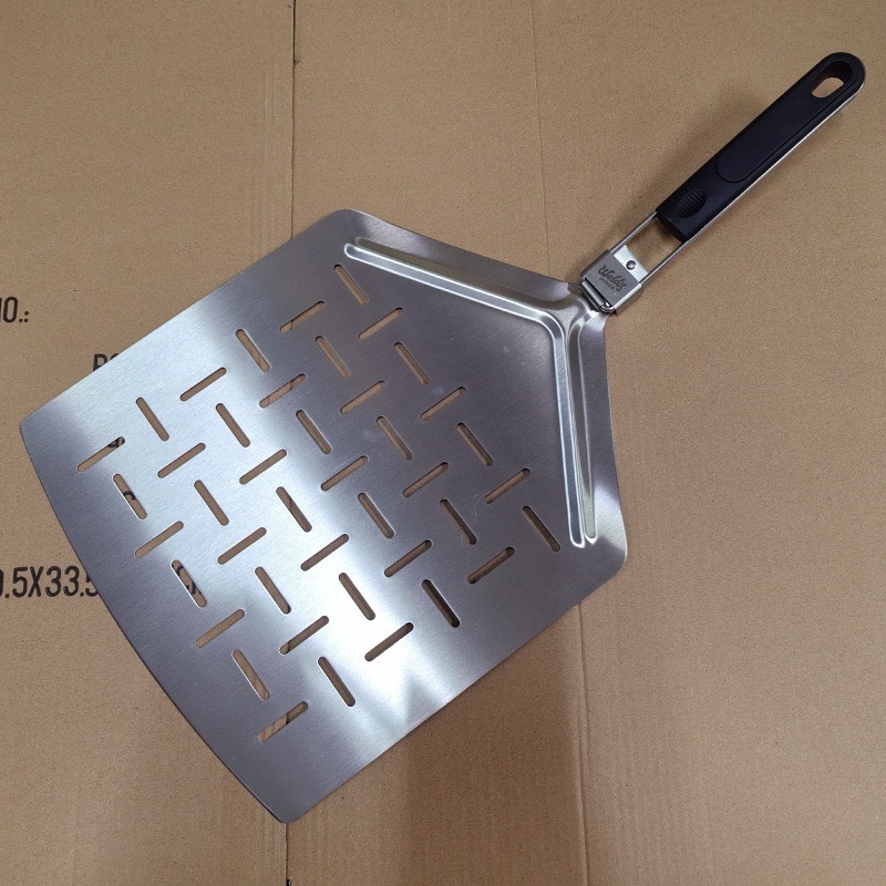 Espátula para pizza cuadrada grande de aluminio plateado con orificio para cuchilla