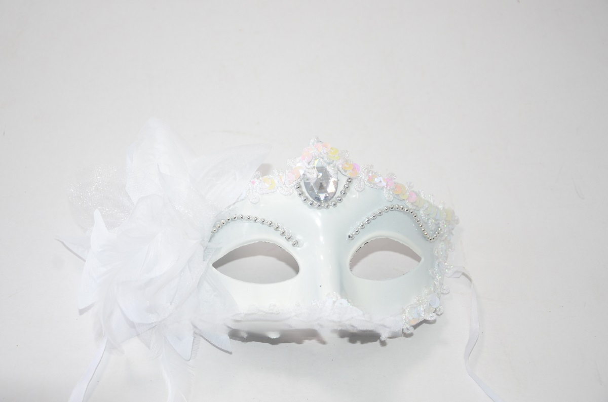 11 Masque blanc