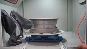 Excellent Quality Dustless Sand Blaster Cabinet Manually Wheel Rim Sandblaster <strong>Small</strong> Sand <strong>Blasting</strong> Machine