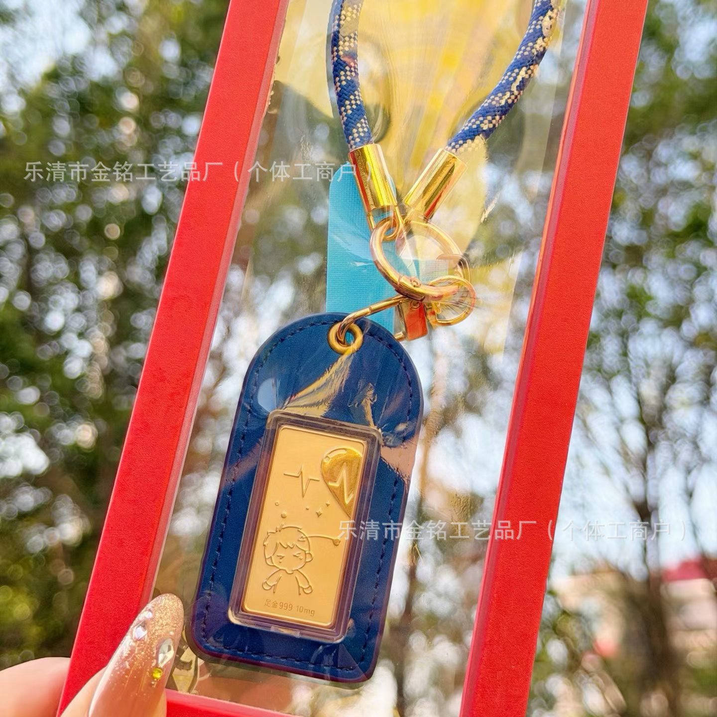 Caja colgante con colgante en forma de corazón para hombre