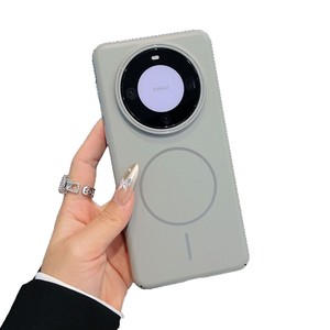 마그네틱 링이 내장된 Huawei Mate 60/Mate 70 용 고급 미니멀리스트 퓨어 컬러 폰 케이스 - Product Image 5