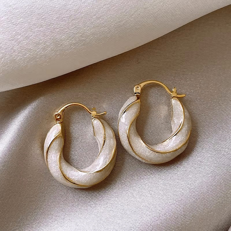 E4792 yellow gold