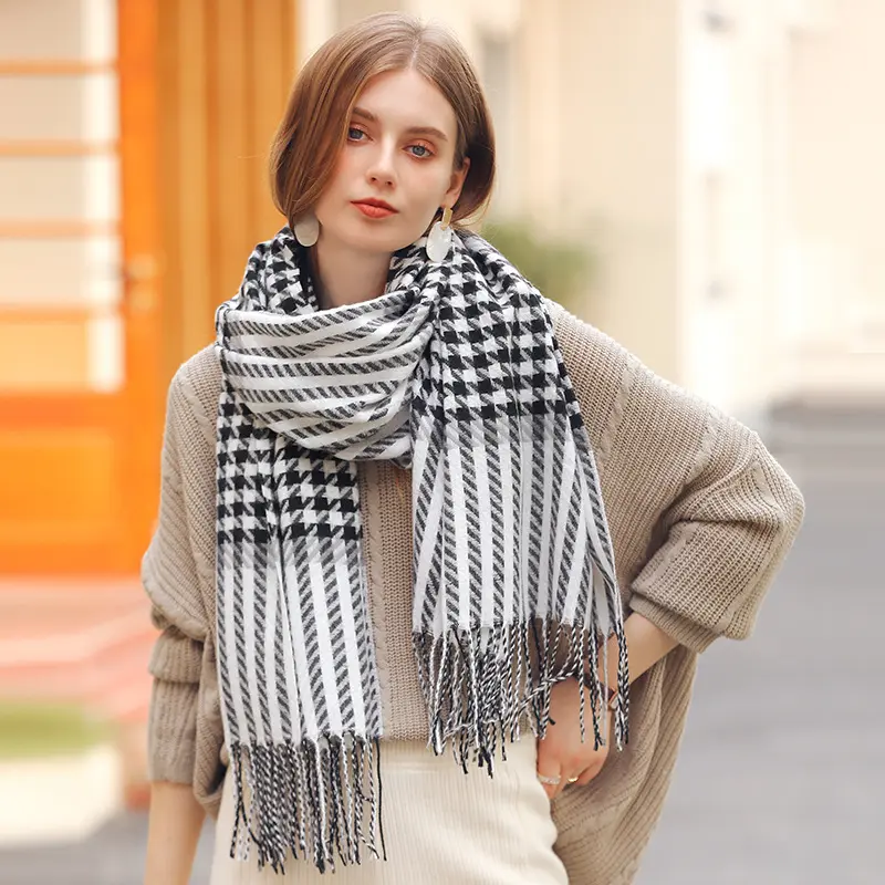 Écharpes à franges en cachemire, nouveau style en stock, motif tissé classique pour femmes, écharpe d'hiver pour garder au chaud, 2022