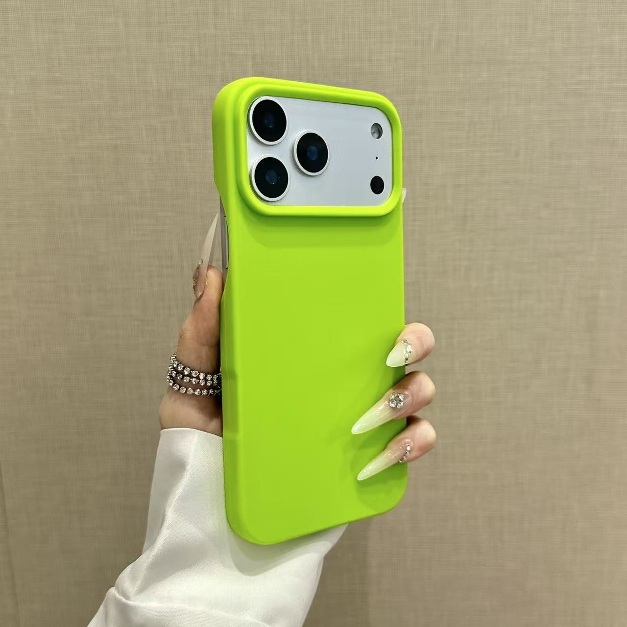 Fluorescent green