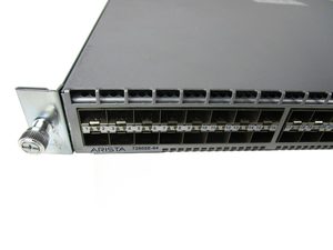 Công tắc DCS-7280SE-<span class=keywords><strong>64</strong></span>-R Arista 7280e, 48x10gbe (SFP +) & 4x40gbe qsfp +, không khí từ sau ra trước, dây 2X AC và 2xc13-c14 - Product Image 5
