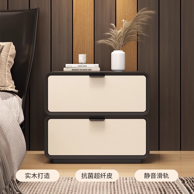 Tablero ecológico de madera maciza en blanco y negro.