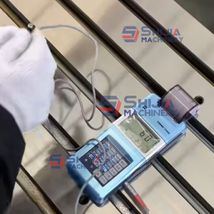 Yüksek kaliteli 5 eksenli CNC VMC 855 dikey işleme merkezi 1-Spindle GSK kontrol sistemi BT40/50 mili konik kullanılan durum - Product Image 5