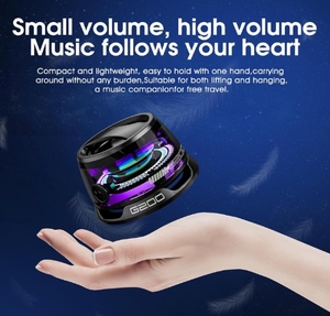 Luz nocturna portátil con altavoz 3 en 1 lámpara de cargador inalámbrico con reloj transparente pequeño altavoz de teléfono de ciclismo - Product Image 5