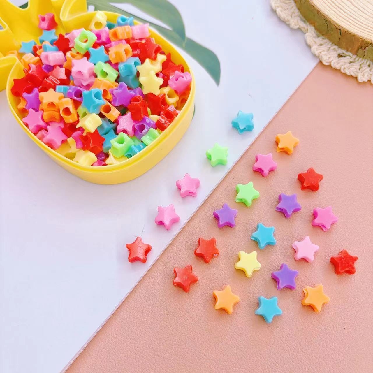 1 boîte de perles étoiles colorées-150 perles