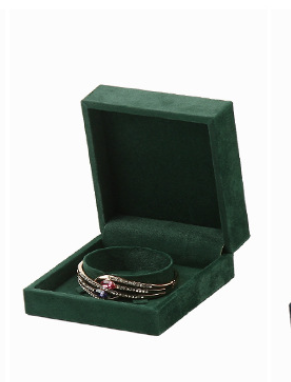 green bracelet box