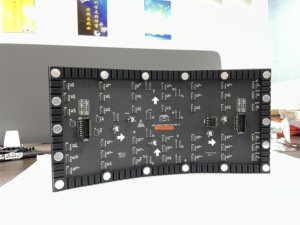 P2 P3 P2.5 P3.076 P4 P5 moduli led morbidi modulo display led morbido per interni flessibile schermo led flessibile curvo - Product Image 3