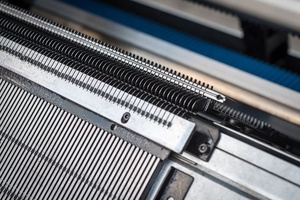 MaxZing otomatik düz örgü makinesi programlanabilir denetleyici yapmak için basit Pogram çeşitleri için uygun iplikler - Product Image 5