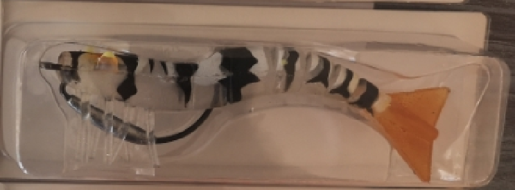 LS003