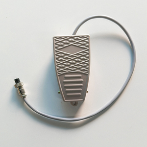Impresora TIJ estática de escritorio YUHANG de 12,7mm para codificación de fecha de producto comestible - Product Image 4