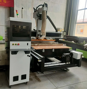 Marco de alta resistencia 2030 1325 Fabricación de muebles de gabinete de puerta de madera Máquina enrutadora CNC ATC de 4 ejes con eje de rotación