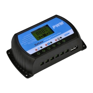 Regolatore di carica solare 30A 20A 10A regolatore di tensione PWM regolatore di carica solare 12V 24V LCD USB 5V regolatore solare - Product Image 1