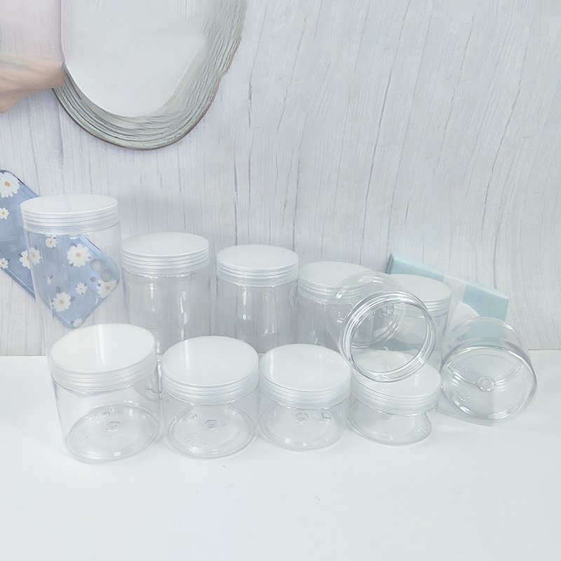 Bouteille transparente avec couvercle transparent