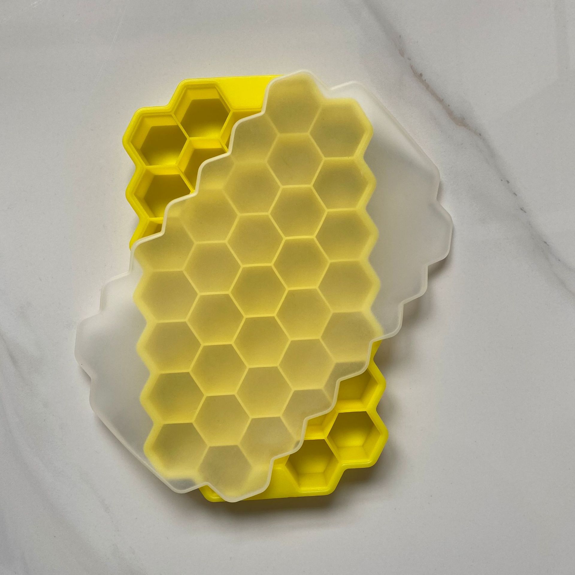 Jaune