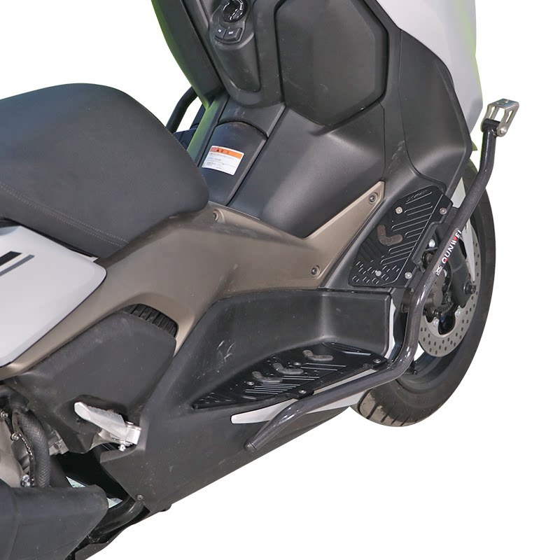 Paraurti in stile faretto grigio nero e pedana in alluminio nero