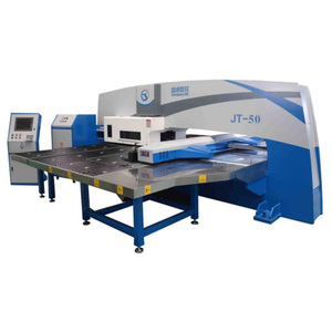 Punzonadora de torreta Cnc, punzonadora de acero inoxidable, punzonadora mecánica de torreta Cnc - Product Image 4