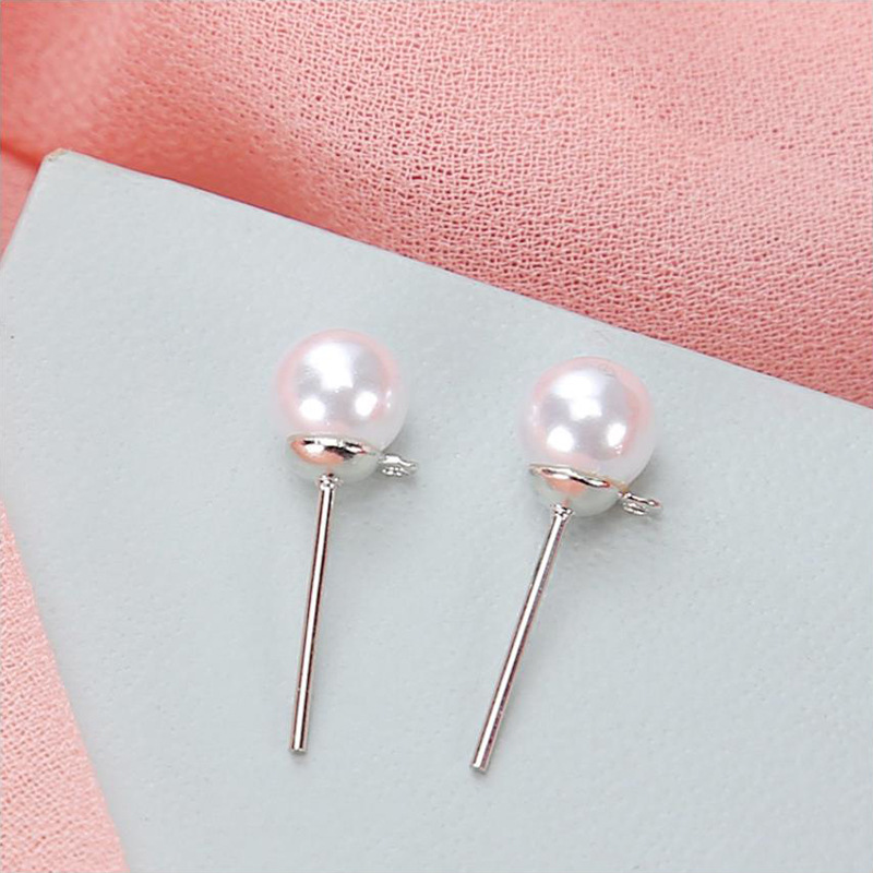 Boucles d'oreilles puces en perles avec base blanche