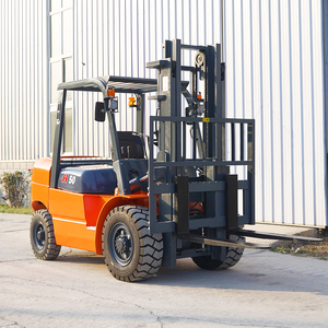 MultiFunction Diesel Forklift Trucks 3.5 Ton 4.5 Ton Combining <strong>Lifting</strong> <strong>Loading</strong> <strong>and</strong> <strong>Unloading</strong> Capabilities - Product Image 2
