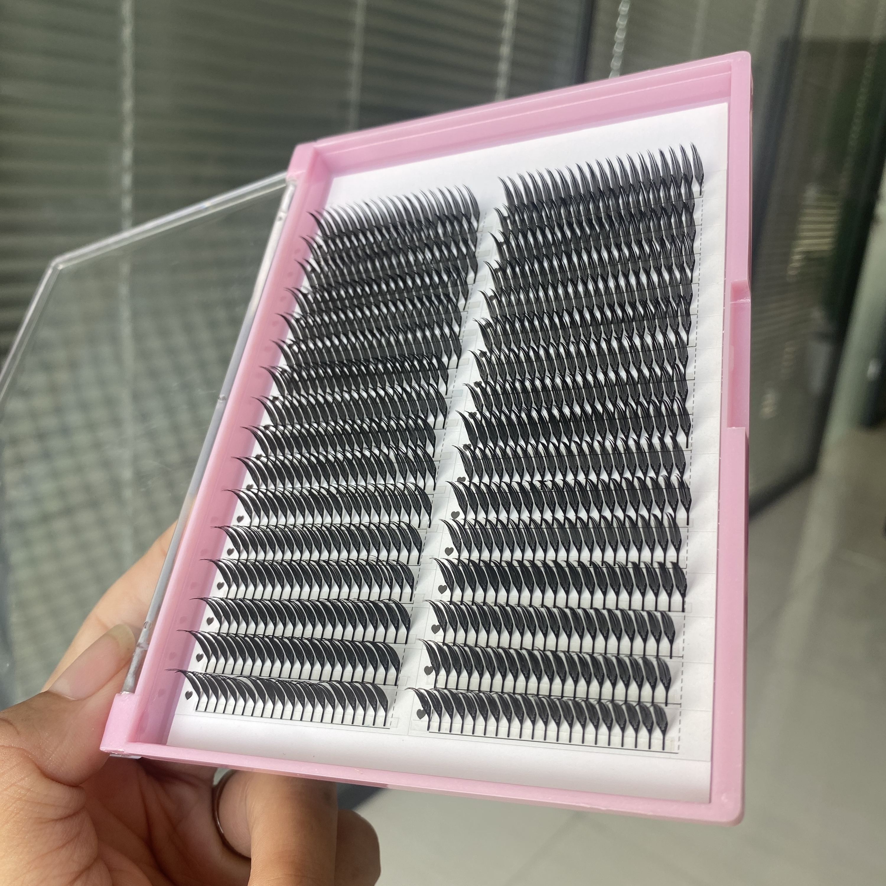32 rows/pink box
