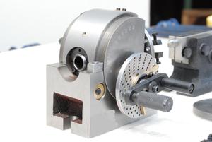 <strong>MS4</strong> Universal Mini Manual Lathe Dividing Head for Milling Machine - Product Image 2