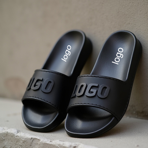 YueTuo nuovo Designer alla moda scivoli 3D in gomma e Pantuflas prova pantofole di marca per uomo - Product Image 1