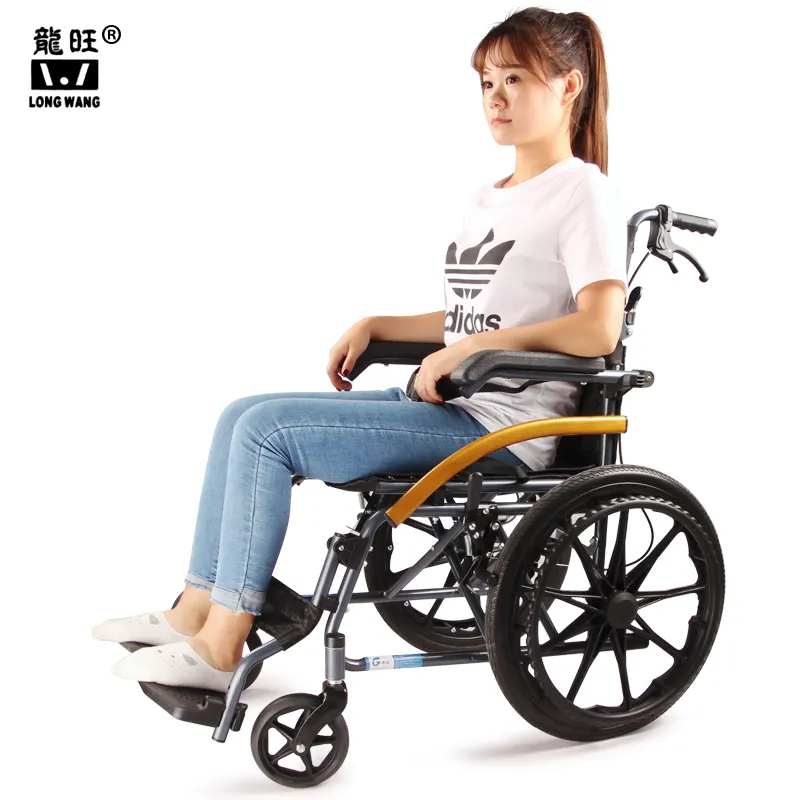 ManLu 브랜드 접는 수동 경량 휠체어 가격