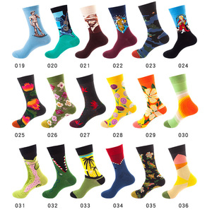 Vente en gros Chaussettes unisexes personnalisées Chaussettes de sport confortables en coton pour hommes et femmes - Product Image 4