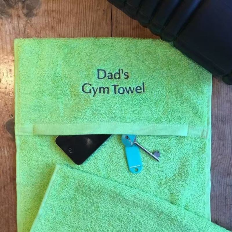 สีเขียวอ่อน