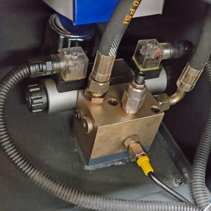 中国工厂高速液压可调角度切割机开槽机铝角度切割机 - Product Image 3
