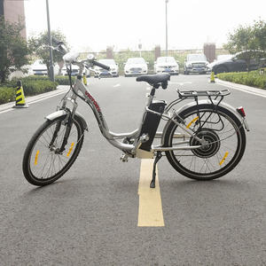 26 inç 250W bayan elektrikli bisiklet ucuz şehir E bisiklet Shimano 6 hız V fren alaşım çerçeve sensörü akıllı tip LED ekran tüp arka Hub - Product Image 2