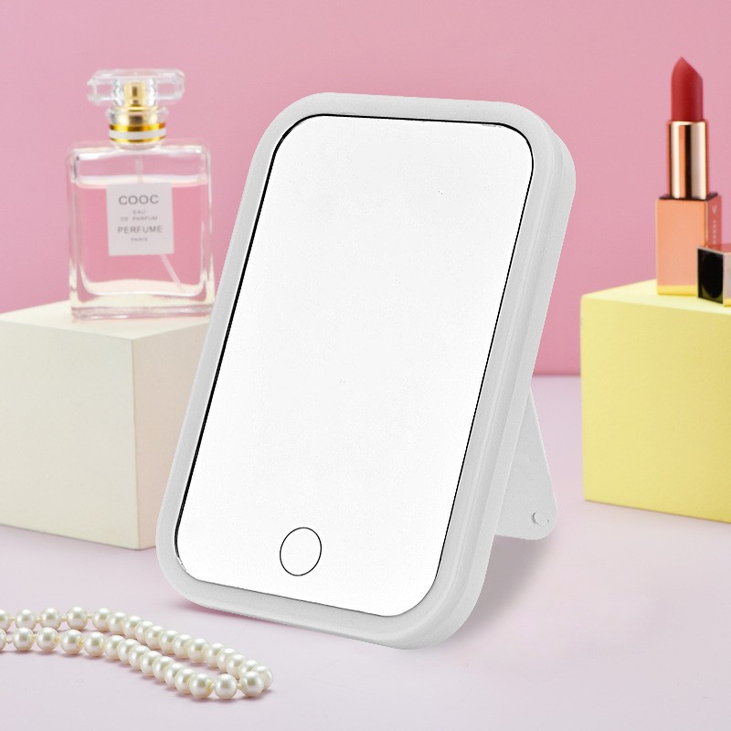 White three-color light model