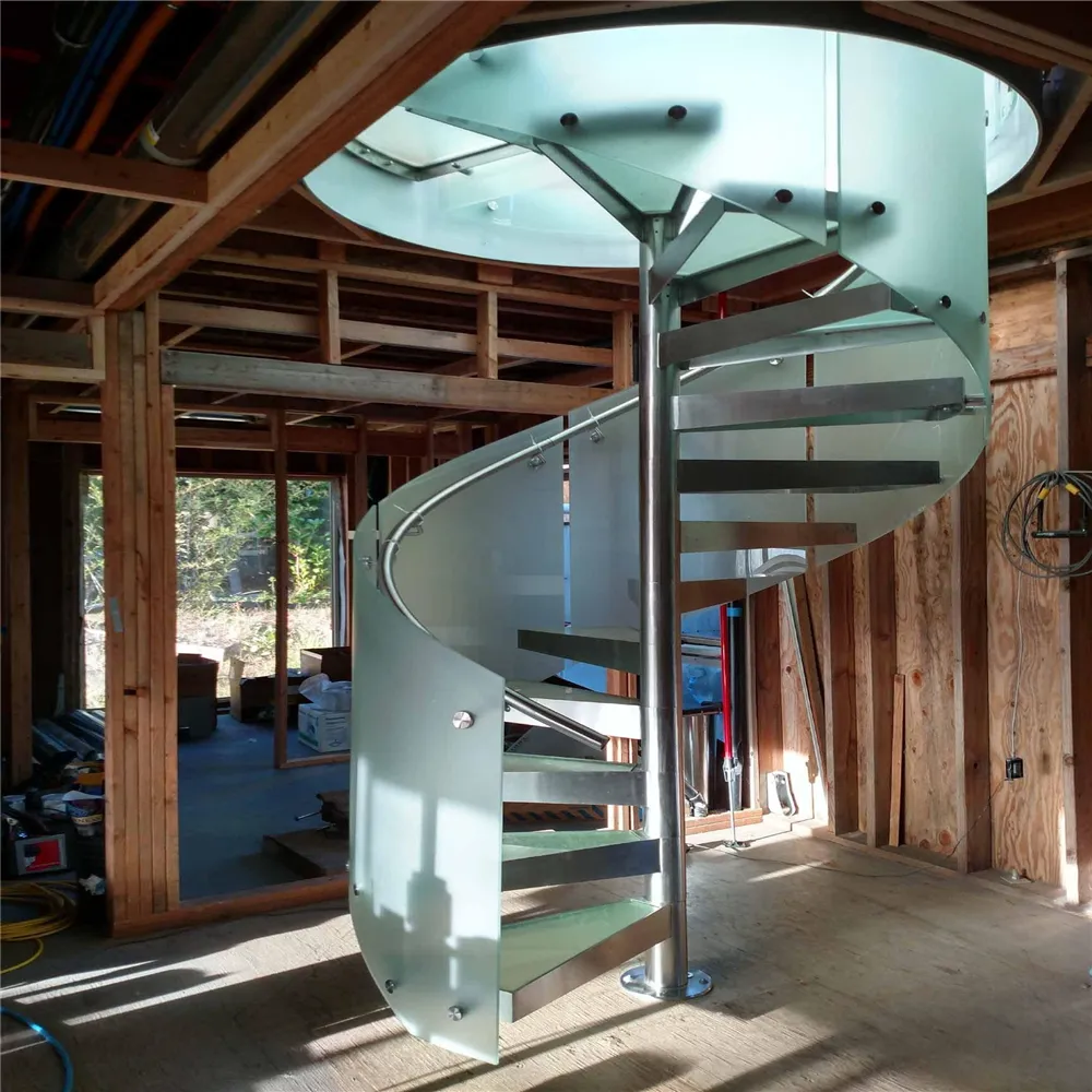 スパイラル階段手すり階段アメリカ広く使用されているガラス手すり湾曲した鋳鉄スパイラル階段キット