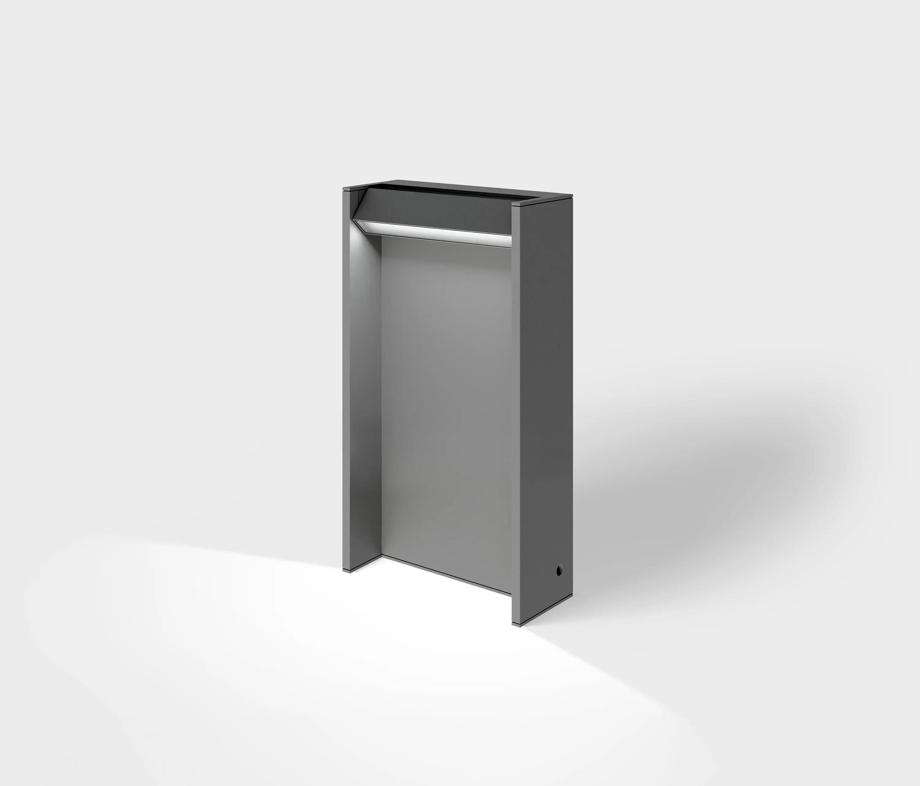 สีเทาเข้ม