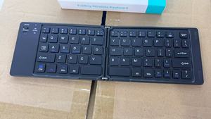 Interfaz USB tipo C Mini 60% 67 teclas teclado magnético inalámbrico plegable 67 teclas con estilo de operación de tijera nuevo producto